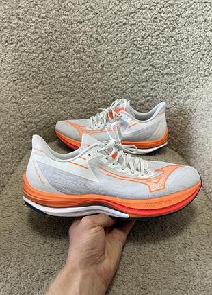 Професійні бігові кросівки mizuno wave rebellion sonic 43р (28 29 см) оригінал — ідеальний стан!