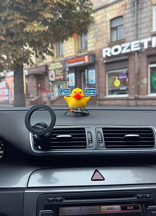 3д уточки ліво, право. є різні варіанти середніх табличок не тупи, пристебнись та інші. також є послуга друк на замовлення звертайтеся.