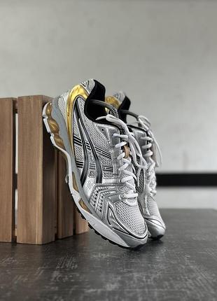 Кросівки asics