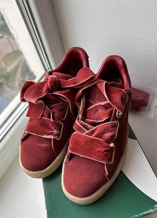 Кросівки жіночі puma червоні замшеві, розмір 35-36