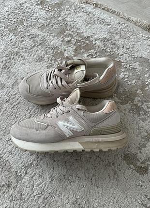 Кросівки жіночі new balance сірі