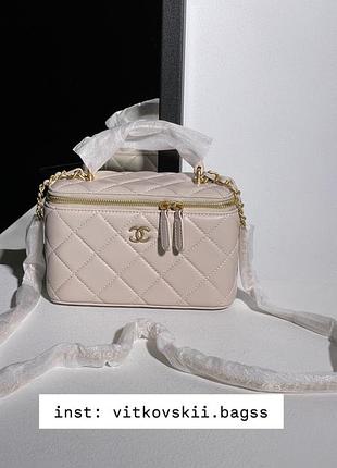 Сумочка classic beige lambskin pearl crush vanity bag🤍