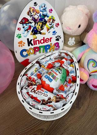Подарунковий бокс kinder із солодощами 8