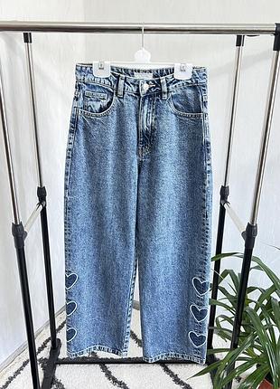 🍂трендові джинси wide leg mid rise з сердечками від primark cares на 10-11 років, 140-146 см.