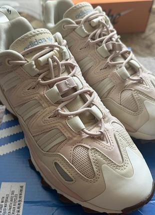 Кросівки жіночі adidas hyperturf w бежеві, рожеві, 40 2/3