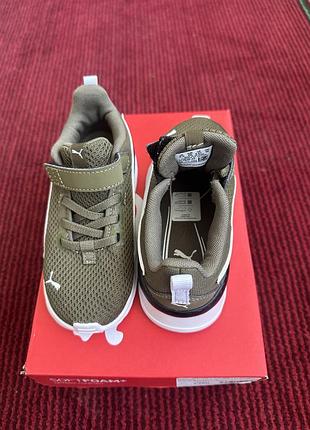 Кросівки дитячі puma хакі, розмір 26, довжина устілки 16 см