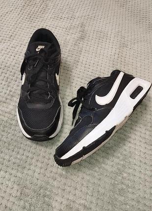 Жіночі шкіряні кросівки nike air max