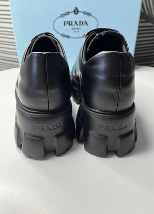 Шкіряні лофери prada 8