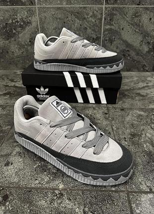 Кросівки чоловічі adidas adimatic neighborhood сірі з чорним