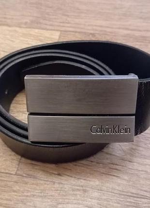 Пояс шкіряний. calvin klein. довжина полотна 100 см. ширина 37 мм.