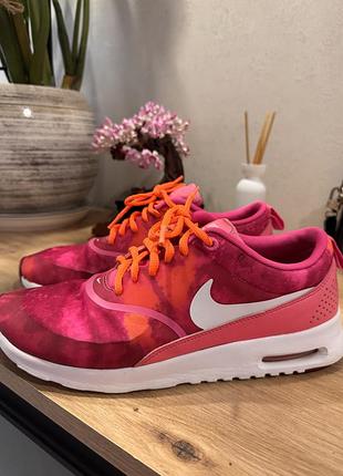 Nike яскраві рожеві кросівки 39 розмір оригінал