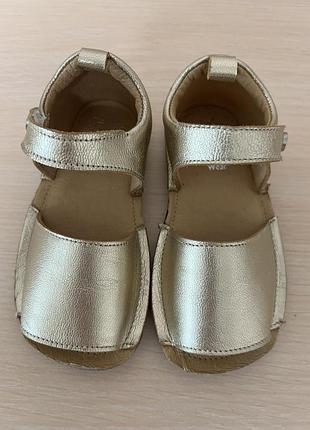 Pituka wear  легесенькі сандалі