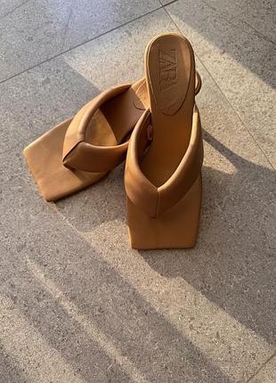 Мюлі жіночі zara коричневі