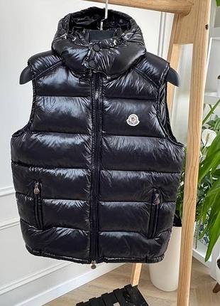Чоловіча жилетка moncler bormes hooded down vest чорна nfc