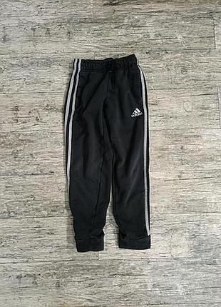 Спортивные штаны 7-8 лет adidas