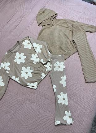 Костюм для дівчинки h&m бежевий з квітковим принтом 104-110