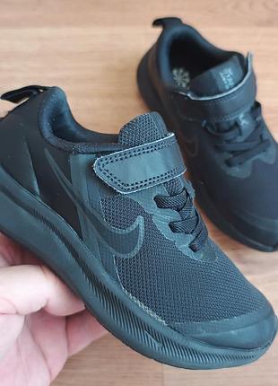 Оригинальные nike p28.5 длина стельки по факту 19см
ц650грн