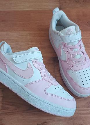 Оригинальные nike p34 длина стельки по факту 22.5см
ц699грн