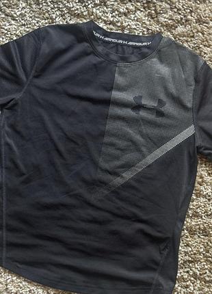 Футболка чоловіча under armour спортивна чорна
