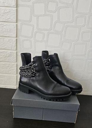 Шкіряні ботильйони zara р.38