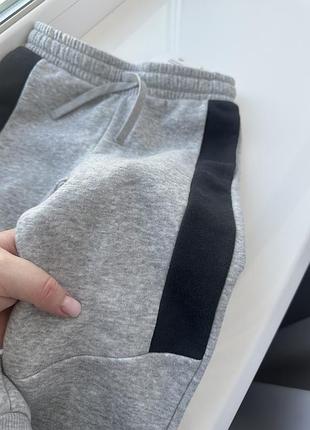 Джогери на флісі з синіми вставками h&m 2