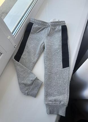 Джогери на флісі з синіми вставками h&m 10