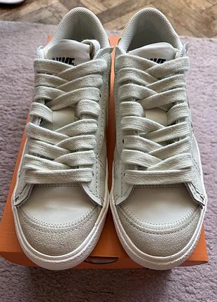 Кросівки жіночі nike blazer low '77 jumbo м'ятні розмір eu 41 / 26,5 см матеріал натуральна шкіра та замш