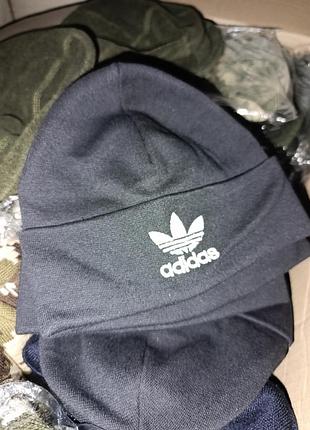 Шапка чоловіча adidas чорна