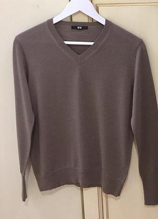 Новый.свитер с мерино цвета тауп uniqlo woman's extra fine merino v-neck sweater taupe