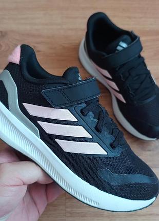 Оригинальные adidas p34 длина стельки по факту 22см
ц650грн
