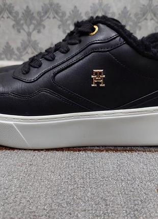 Кросівки жіночі tommy hilfiger чорні утеплені 38 розмір (24 см устілка)