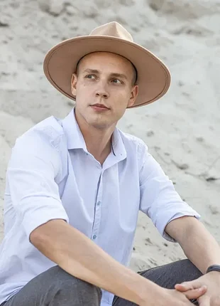 Широкополая шляпа от известного нидерландского бренда scotch &amp; soda в горчичном цвете унисекс.поля -9 см высота- 10 см