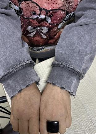 Свитер в стразах 3
