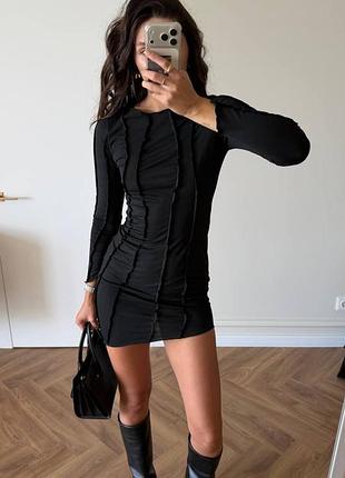 ⭐⭐⭐⭐⭐
эффектная черная мини-платье, с декоративными швами 🖤
маленькое платье мини платье с длинными рукавами ✨ a1072