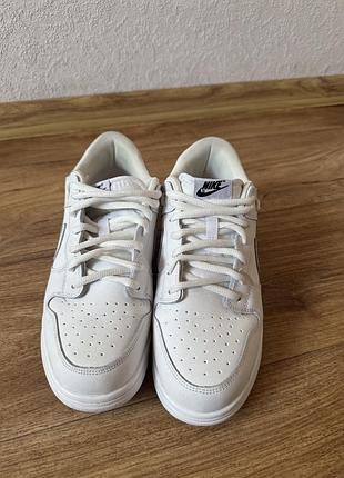 Кросівки nike білі 4