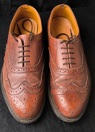 Чоловічі туфлі броги dr. martens made in england, натуральна шкіра, коричневі, 41 розмір