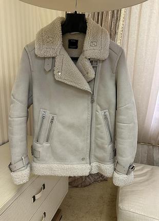 Дублёнка bershka.