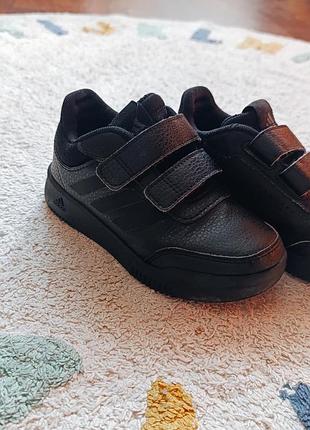 Кросівки дитячі adidas чорні, розмір 28