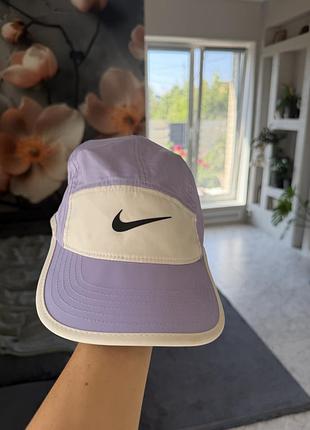 Тенісна кепка nike m/l 4