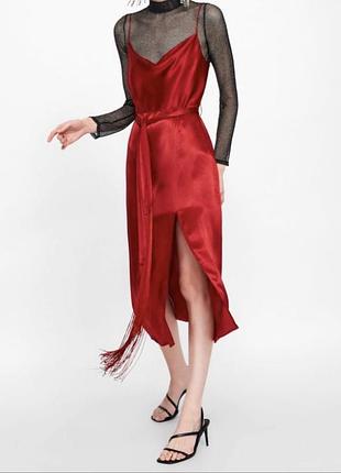Сукня міді жіноча zara червона атласна на запах