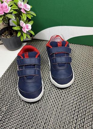 Оригинальные кроссовки на липучке puma 3