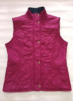 Женская стеганая жилета barbour.