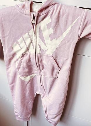 Продам  чоловічок nike на дівчинку