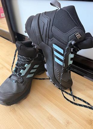 Черевики унісекс adidas terrex swift r3 mid gtx чорні, 36 розмір, довжина устілки 23 см