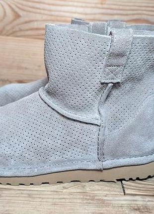 Перфорированные полусапоги ugg women's classic unlined mini perf в светосерые 4