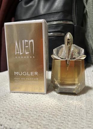 Парфумована вода mugler alien goddess 30 мл для жінок