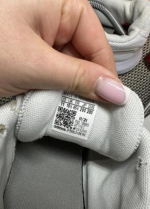 Оригинальные кроссовки adidas 2