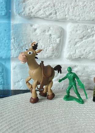 Лот фігурок toy story історія іграшок дісней