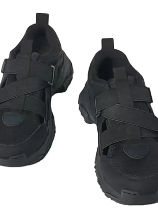 Кроссовки zara