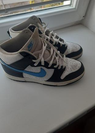 Кеди чоловічі nike dunk high білі з чорним та блакитним
